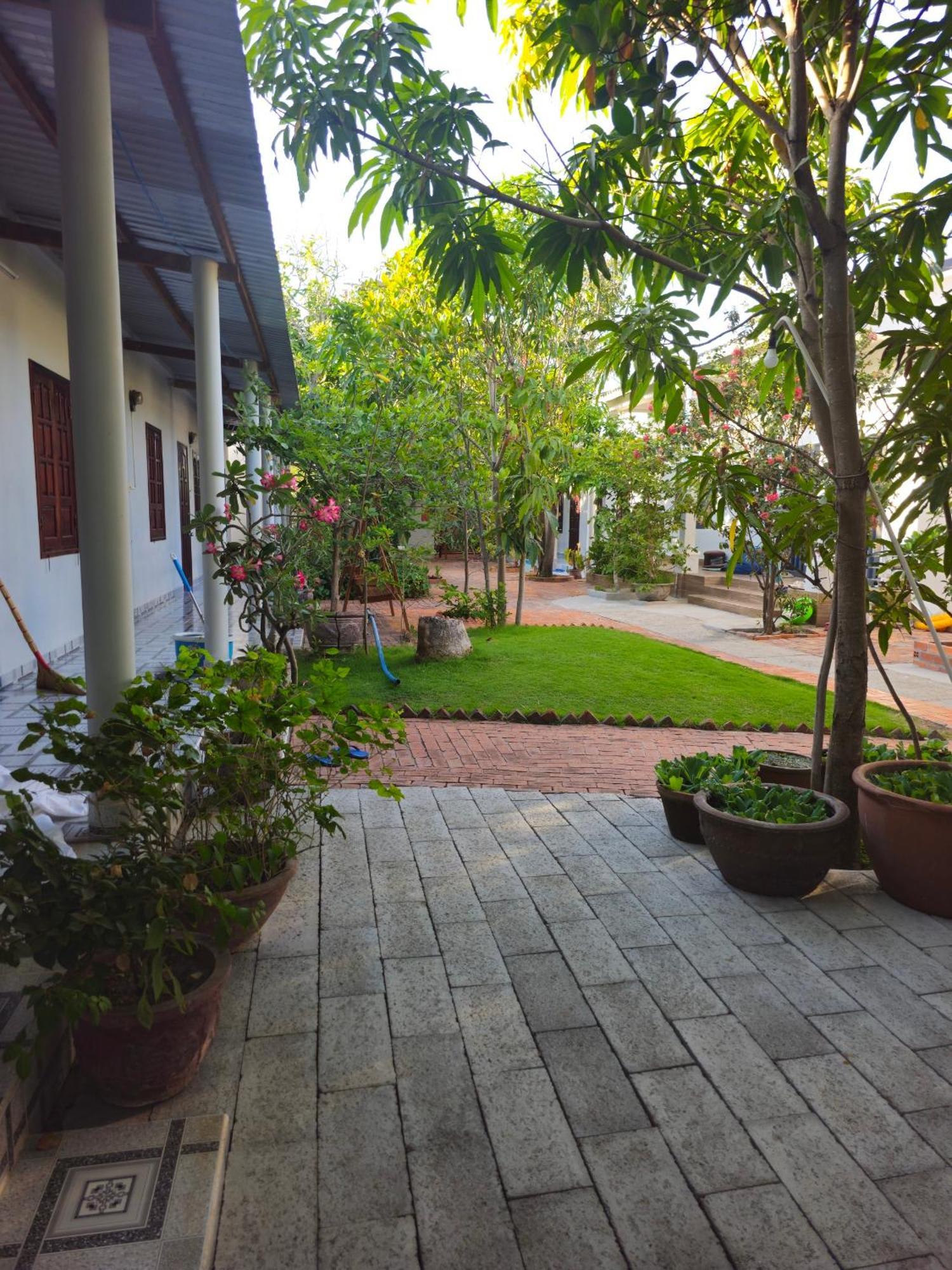 Cay Phuong Guesthouse Mui Ne Exterior photo