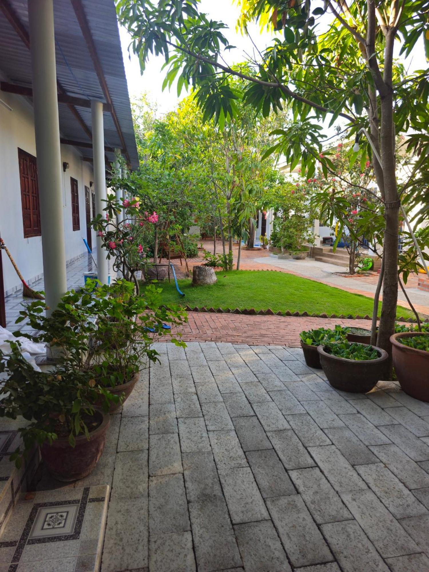 Cay Phuong Guesthouse Mui Ne Exterior photo
